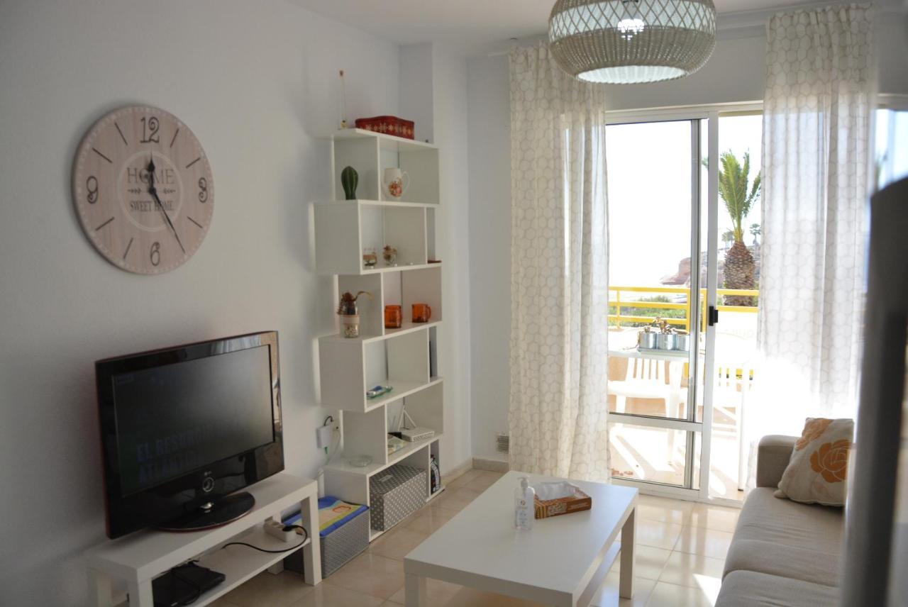 Apartamento Del Nino Кампоамор Екстериор снимка